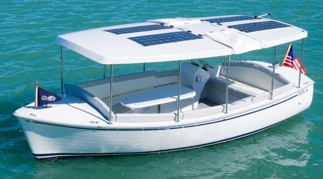 ultra-yacht electric boat at sea