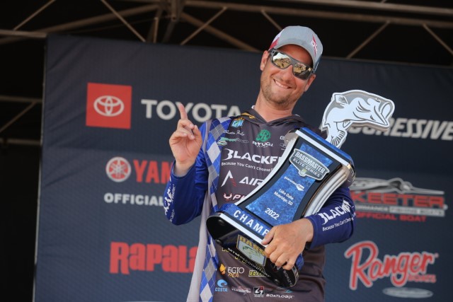 bassmaster felix victory podium